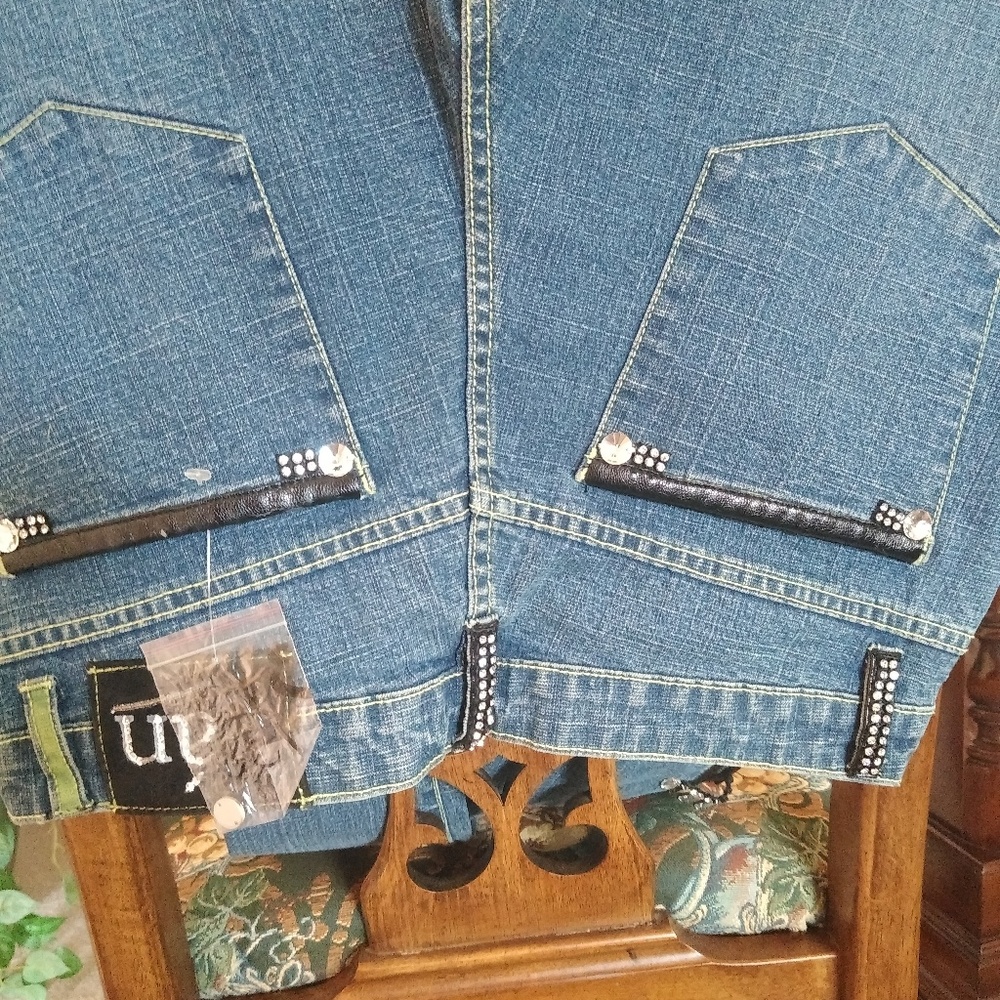 Jeans - Picture 4 of 6